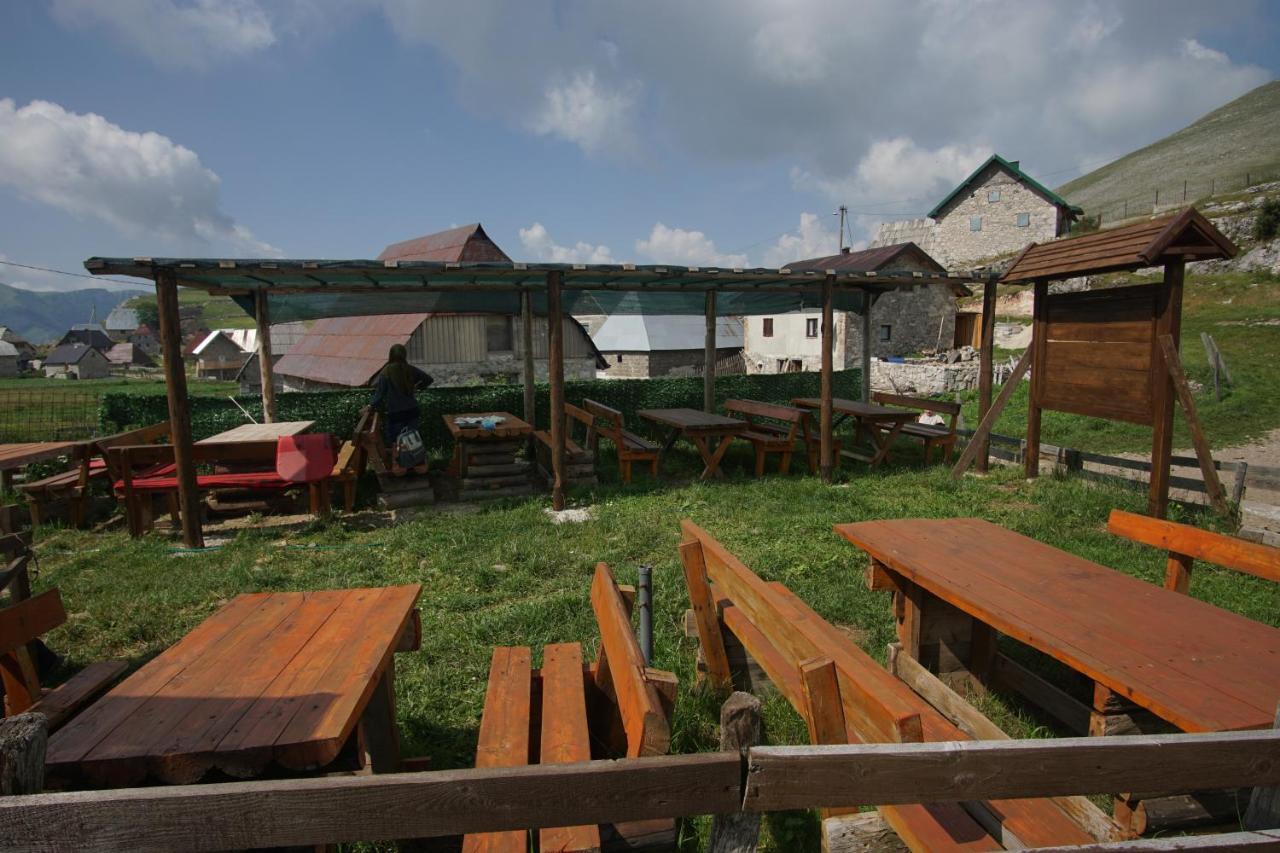 Guesthouse Letnja Basta Gornji Lukomir Extérieur photo