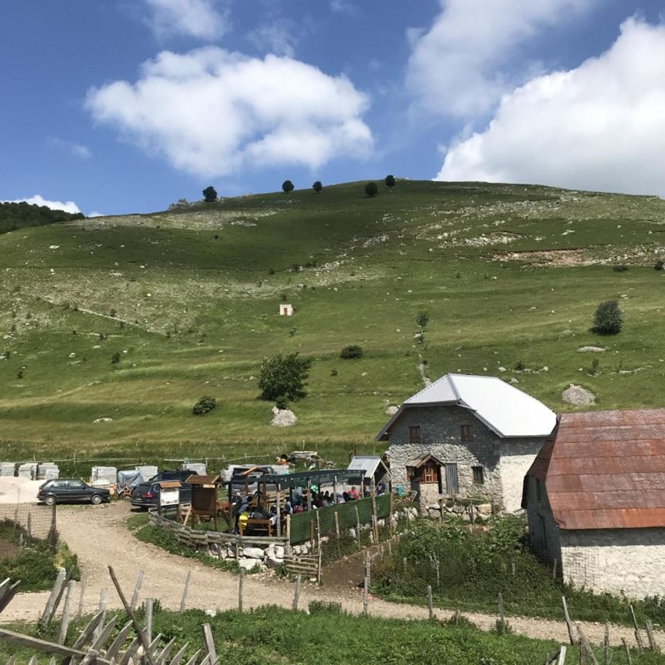 Guesthouse Letnja Basta Gornji Lukomir Extérieur photo